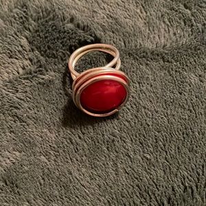 Pretty sliver color wire ring with red stone size 7